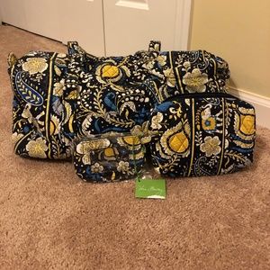 Vera Bradley - Retired Ellie Blue Travel Set